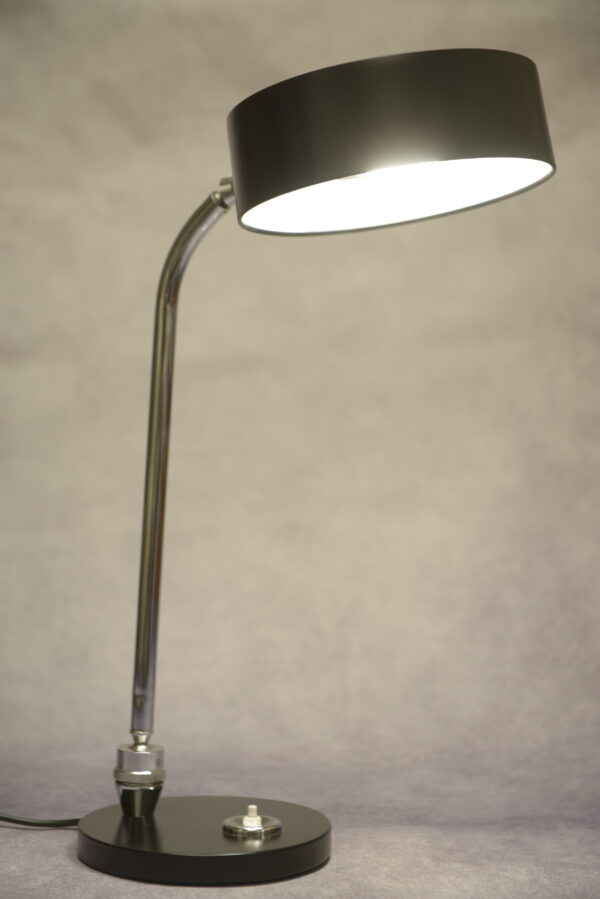 Lampe de bureau JUMO 900 par Charlotte PERRIAND - 1960s