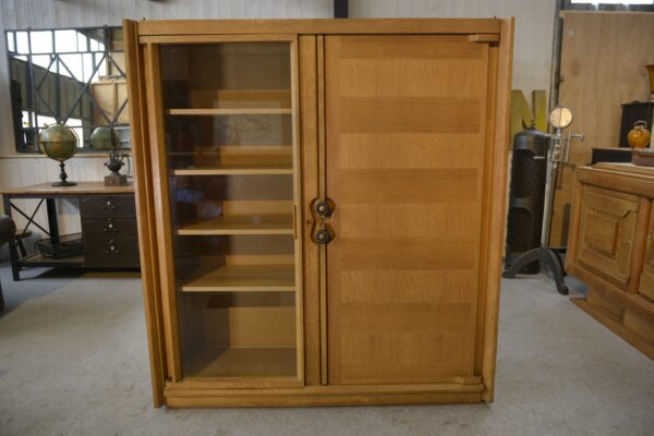 Meuble vitrine par Guillerme et Chambron et céramique par Danikowski pour Votre Maison 1960