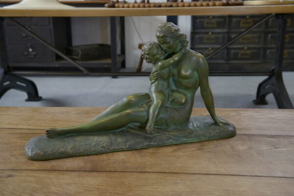 Sculpture en terre cuite patine bronze par Hugo Cipriani