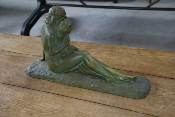 Sculpture en terre cuite patine bronze par Hugo Cipriani