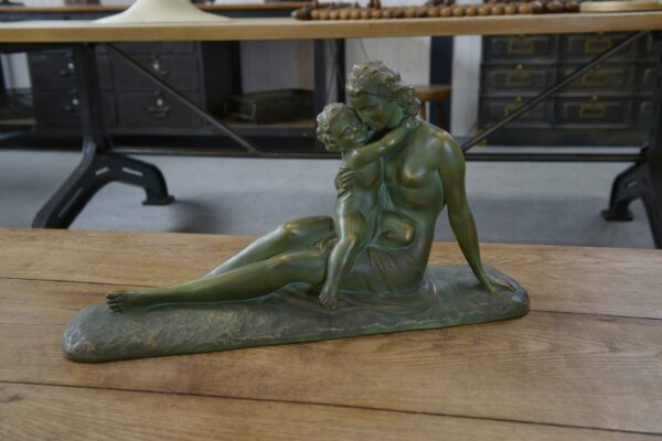 Sculpture en terre cuite patine bronze par Hugo Cipriani
