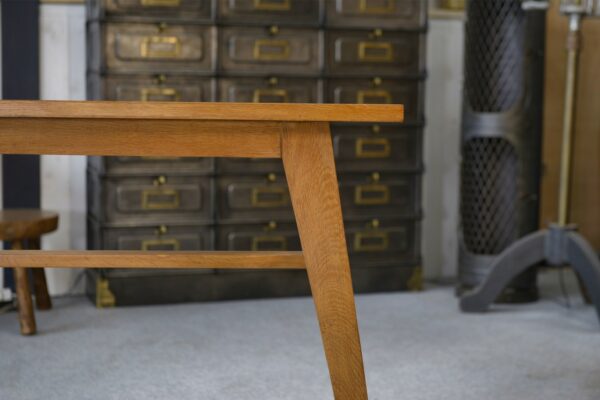 Table d'appoint en chêne pieds compas 1960