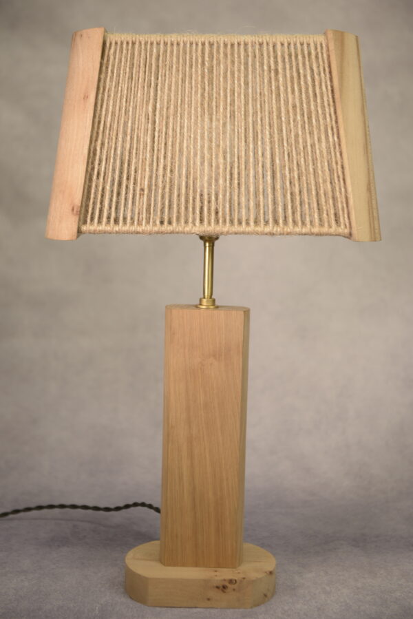 Lampe brutaliste orme et chêne massif et abat-jour en cordage - 1980s