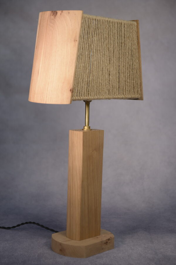 Lampe brutaliste orme et chêne massif et abat-jour en cordage - 1980s