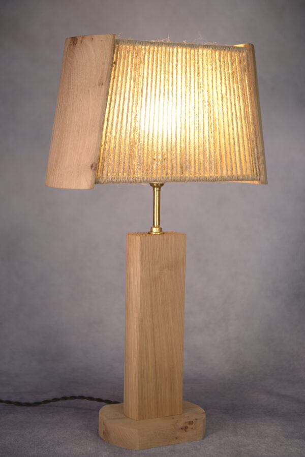 Lampe brutaliste orme et chêne massif et abat-jour en cordage - 1980s