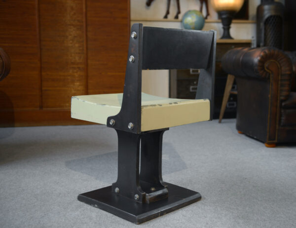 Ancienne chaise design moderniste minimaliste 1960s
