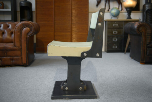 Ancienne chaise design moderniste minimaliste 1960s