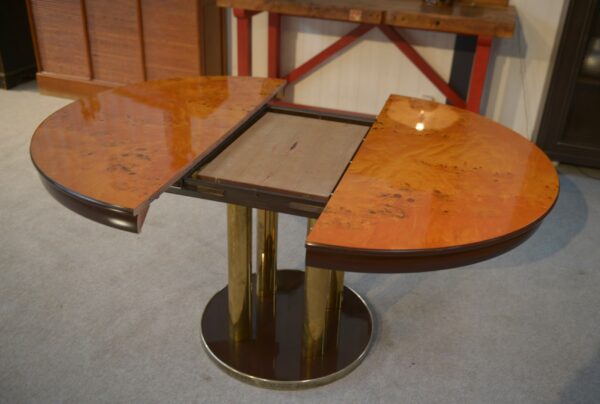 Table design en plaquage de loupe d'Orme par Ramaioli Pesaro 1970's
