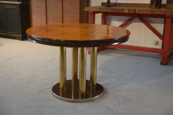 Table design en plaquage de loupe d'Orme par Ramaioli Pesaro 1970's