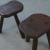 Paire de tabourets brutalistes en orme massif