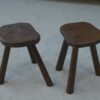 Paire de tabourets brutalistes en orme massif