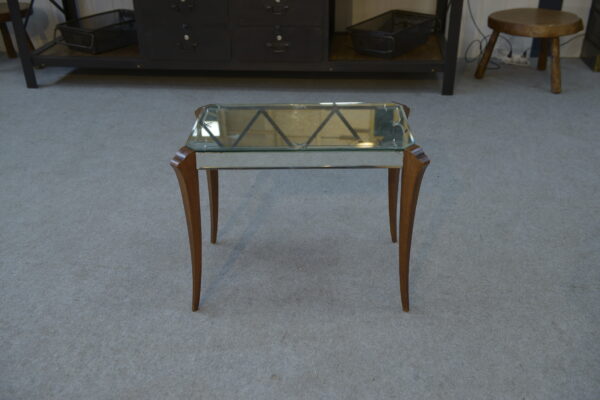 Table basse en miroir biseauté et ciselé par Marly frères style vénitien 1950