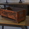 Ancienne caisse Schweppes