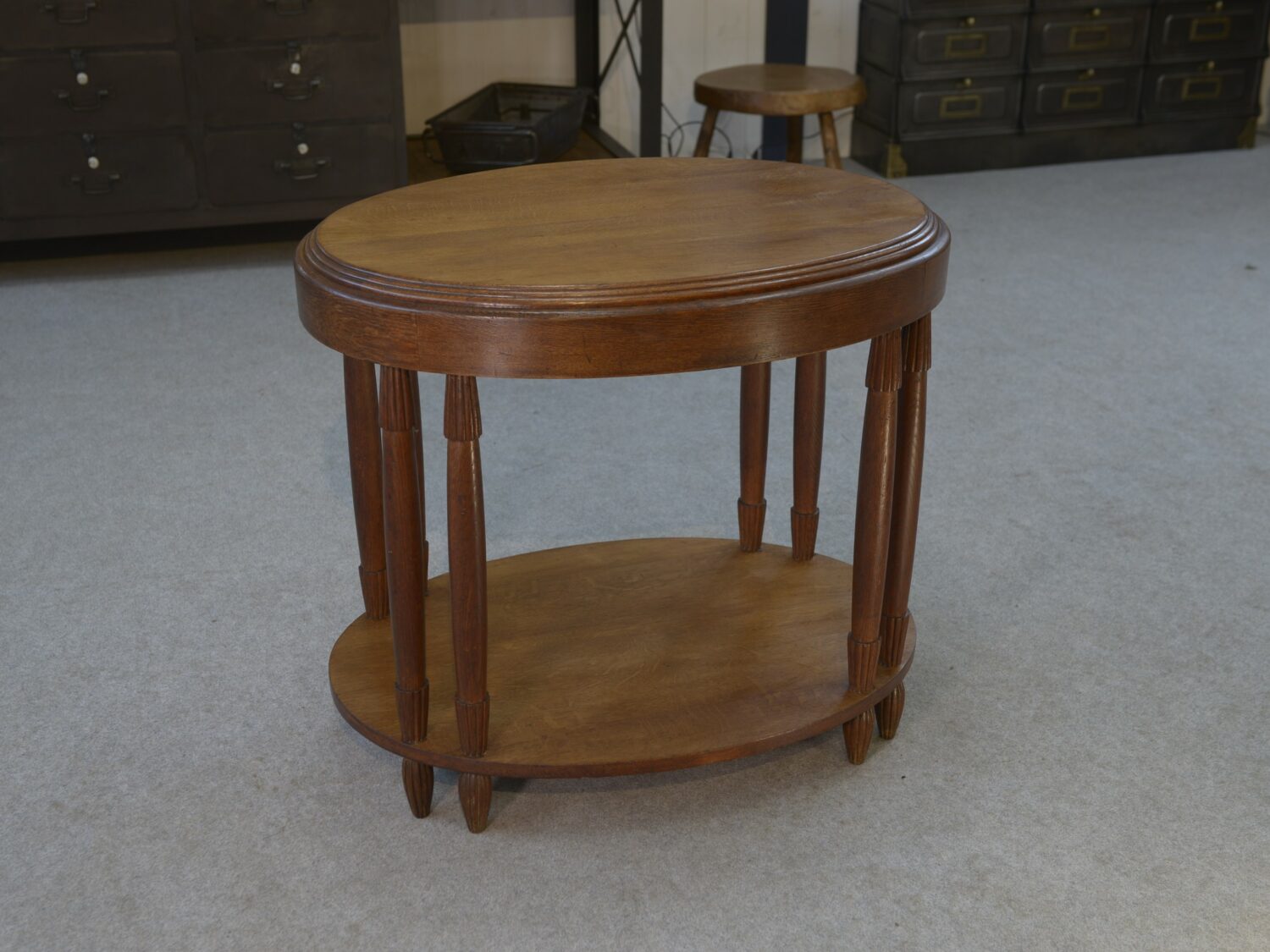 Table ovale en chêne massif art déco 1930