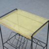 Table d'appoint porte vinyle dans le goût de Mathieu Mategot 1970