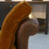 Banquette en cuir clouté vers 1920