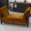 Banquette en cuir clouté vers 1920