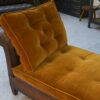 Banquette en cuir clouté vers 1920
