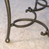 Paire de tables d'appoint en fer forgé et plateau en chêne travail français signé