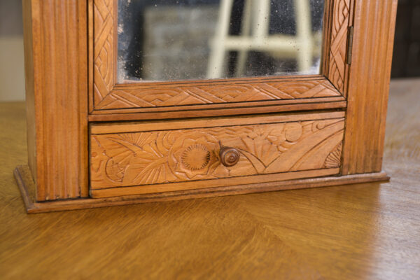 Armoire à pharmacie art déco 1930