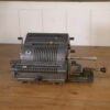 Ancienne calculatrice vintage 1960