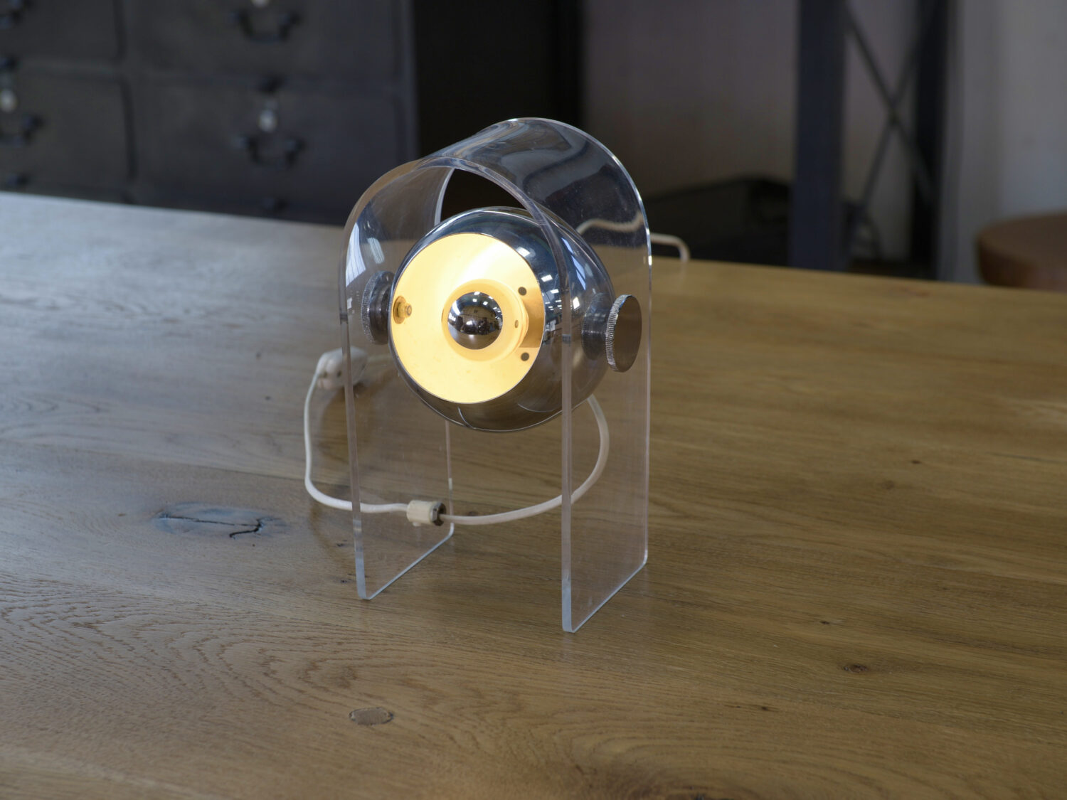 Lampe à poser vintage design Italien Eyeball 1970's