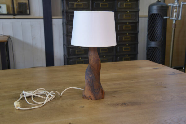 Lampe bois de noyer brutaliste 1960's