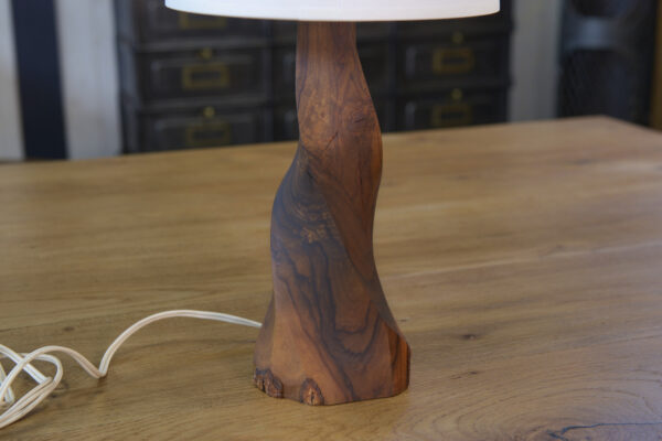 Lampe bois de noyer brutaliste 1960's