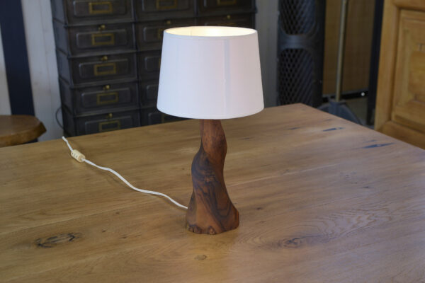 Lampe bois de noyer brutaliste 1960's
