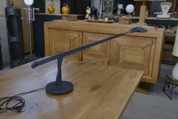 Lampe de bureau vintage modèle Lisa design italien Guiseppe Cardile pour Valenti 1980's