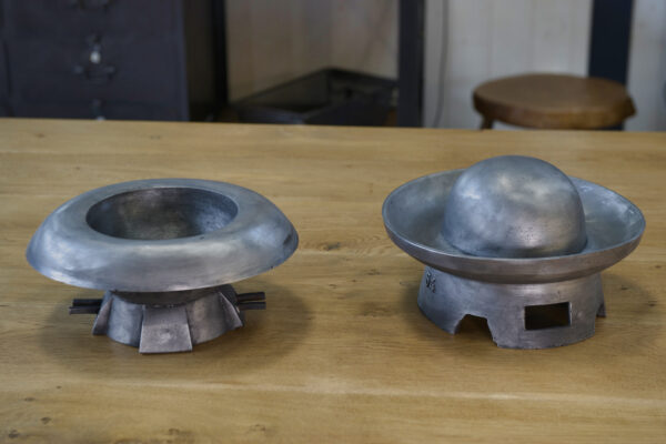 Ancien moule à chapeau en fonte d'aluminium Jalard à Caussade 1950's