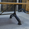 Grande table industrielle pieds "baleine" en fonte plateau en chêne massif 1950's