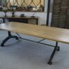 Grande table industrielle pieds "baleine" en fonte plateau en chêne massif 1950's