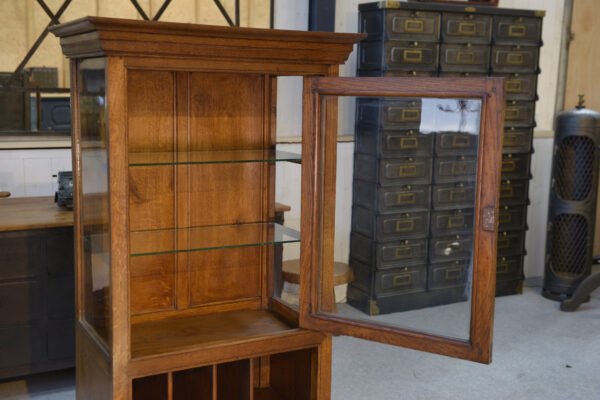 Meuble de métier de médecin en chêne massif 1900's