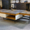 Table basse piètement acier avec encadrement en chêne et marbre gris 1970s