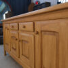Grand buffet 4 portes en orme circa 1980's