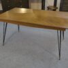 Table en chêne et pied en fonte et bronze design italien 1960's