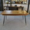 Table en chêne et pied en fonte et bronze design italien 1960's