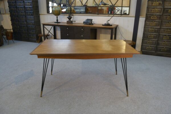 Table en chêne et pied en fonte et bronze design italien 1960's
