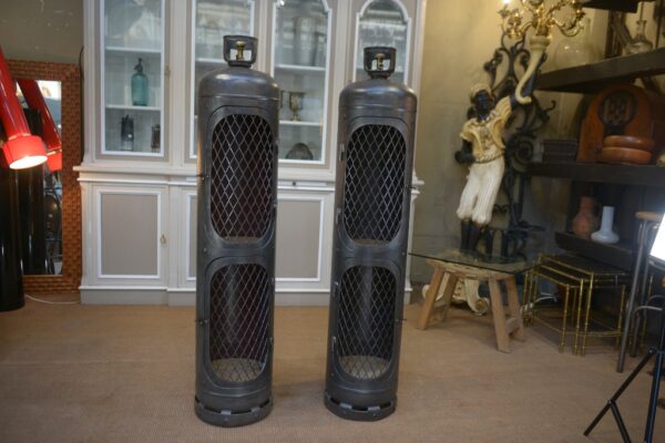 1 Bonbonne étagère industrielle grillagée