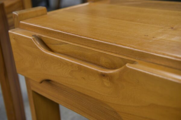 Paire de chevets en orme pour Maison REGAIN 1970's