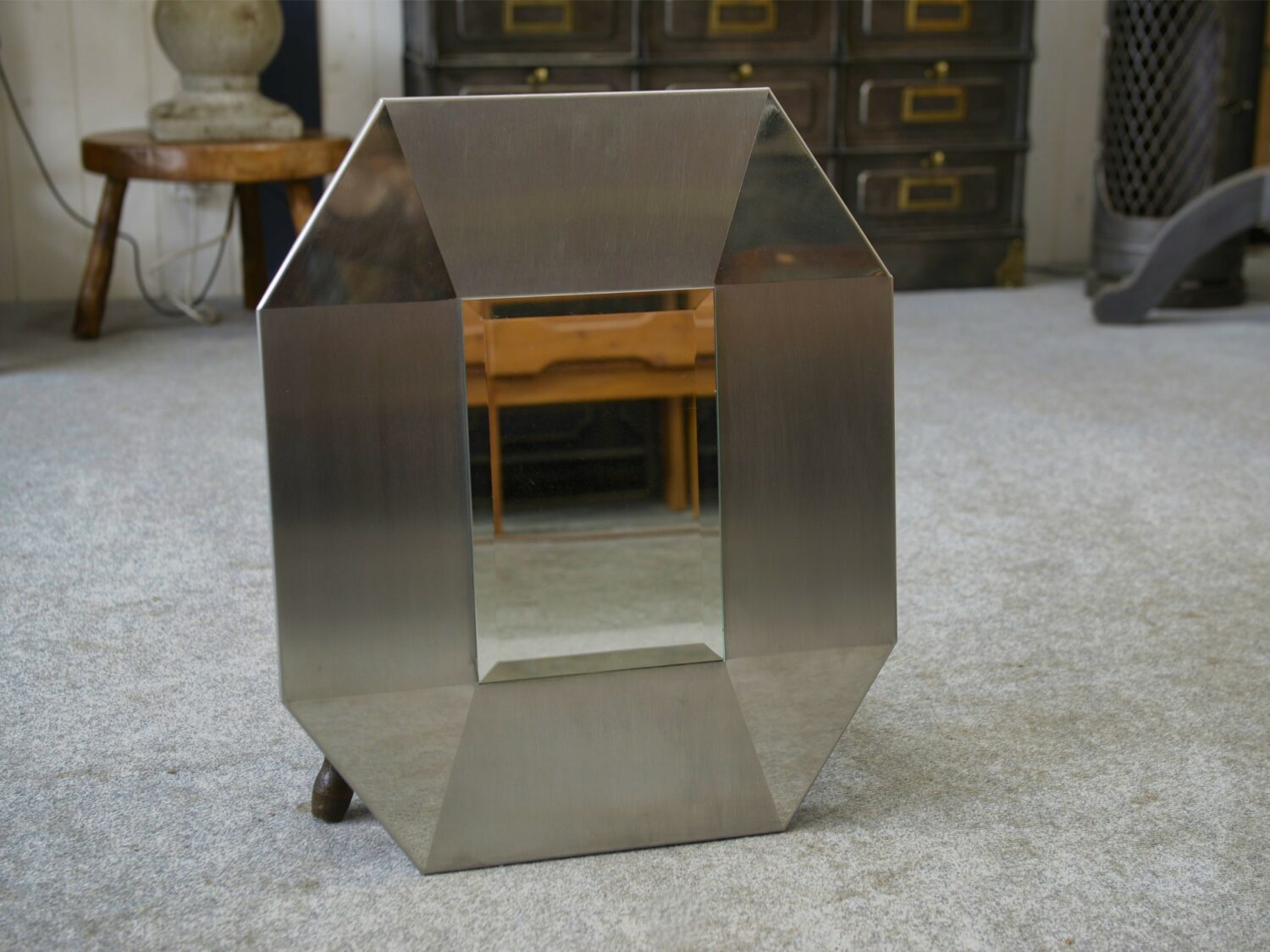 Miroir design en acier inoxydable brossé et chromé, verre biseauté 1970's