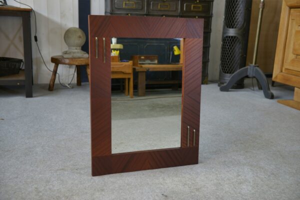 Miroir moderniste en placage d'acajou 1950's