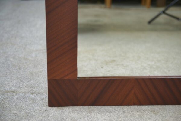 Miroir moderniste en placage d'acajou 1950's