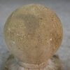Paire de boules décoratives de jardin en pierre reconstituée France 1920's