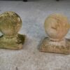 Paire de boules décoratives de jardin en pierre reconstituée France 1920's