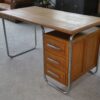 Bureau design Bauhaus en tube chromé et chêne massif par Kovona 1960's