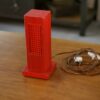 Lampe design exemplaire unique en aluminium laqué rouge 1970's
