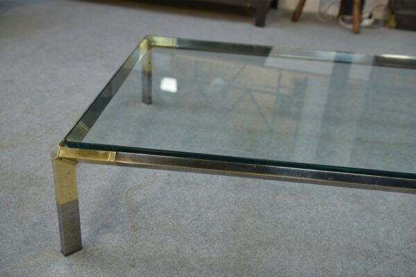 Table basse en verre et métal chromé par Philippe Parent France 1970's