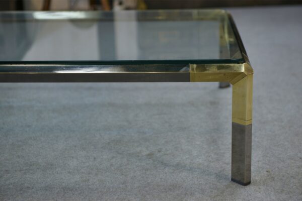 Table basse en verre et métal chromé par Philippe Parent France 1970's